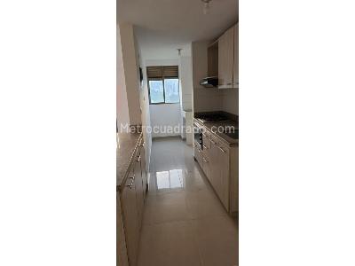 Apartamento de 3 alcobas en venta en Las Lomitas, Sabaneta, 72 m² · foto 4 de 10