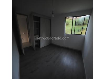 Apartamento de 3 alcobas en venta en Las Lomitas, Sabaneta, 72 m² · foto 7 de 10