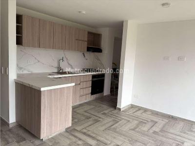 Apartamento de 2 alcobas en venta en San Remo, Sabaneta, 58 m² · foto 3 de 15