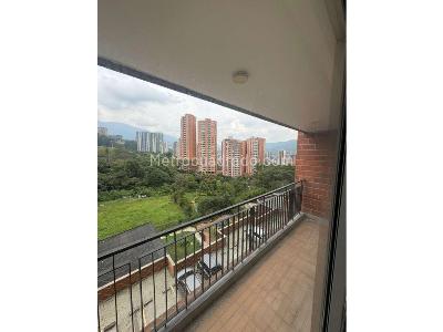 Apartamento de 2 alcobas en venta en San Remo, Sabaneta, 58 m² · foto 6 de 15