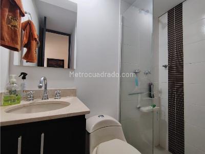 Apartamento de 3 alcobas en venta en Los Alcazares, Sabaneta, 59 m² · foto 18 de 20