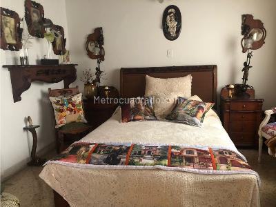 Casa de 4 alcobas en venta en Estadio, Medellín, 254 m² · foto 12 de 20