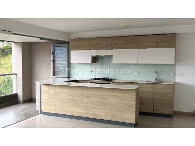 Apartamento en venta en El Poblado, Medellín · foto 6 de 13