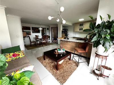 Apartamento de 3 alcobas en venta en El Poblado, Medellín, 85 m² · foto 11 de 18