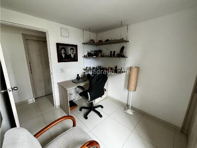 Apartamento de 3 alcobas en venta en El Poblado, Medellín, 85 m² · foto 12 de 18