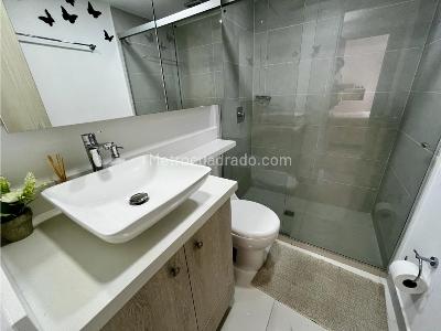 Apartamento de 3 alcobas en venta en El Poblado, Medellín, 85 m² · foto 18 de 18