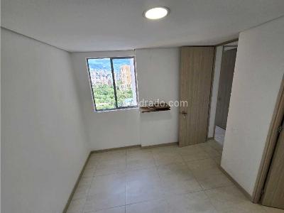 Apartamento de 3 alcobas en venta en Ditaires, Itagüí, 60 m² · foto 15 de 18