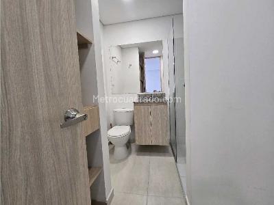 Apartamento de 3 alcobas en venta en Ditaires, Itagüí, 60 m² · foto 16 de 18