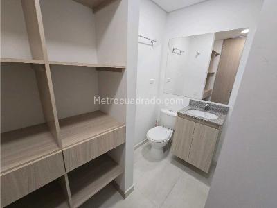 Apartamento de 3 alcobas en venta en Ditaires, Itagüí, 60 m² · foto 17 de 18