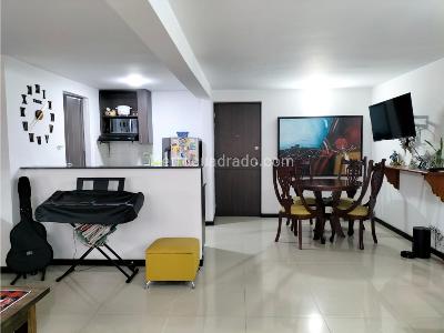 Apartamento de 3 alcobas en venta en San Jose, Sabaneta, 77 m² · foto 9 de 20