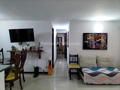 Apartamento de 3 alcobas en venta en San Jose, Sabaneta, 77 m² · foto 14 de 20