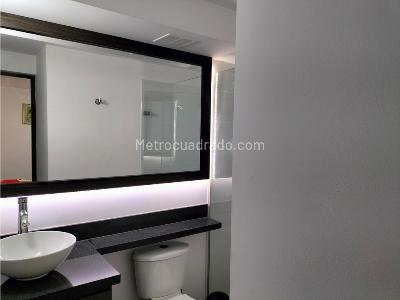 Apartamento de 3 alcobas en venta en San Jose, Sabaneta, 77 m² · foto 16 de 20