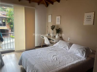 Casa de 3 alcobas en venta en El Tesoro, Medellín, 197 m² · foto 15 de 20