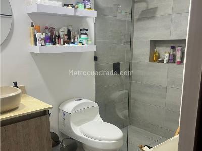 Casa de 3 alcobas en venta en El Tesoro, Medellín, 197 m² · foto 17 de 20