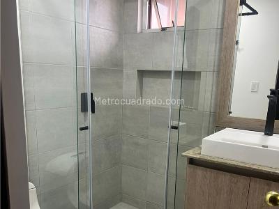 Casa de 3 alcobas en venta en El Tesoro, Medellín, 197 m² · foto 19 de 20