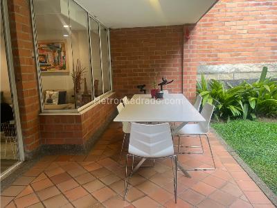 Casa de 3 alcobas en venta en El Tesoro, Medellín, 197 m² · foto 4 de 20