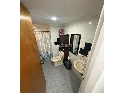 Casa de 3 alcobas en venta en Cristo Rey, Medellín, 128 m² · foto 3 de 7