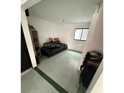 Casa de 3 alcobas en venta en Cristo Rey, Medellín, 128 m² · foto 5 de 7
