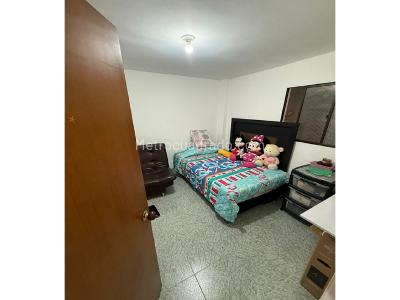 Casa de 3 alcobas en venta en Cristo Rey, Medellín, 128 m² · foto 2 de 7