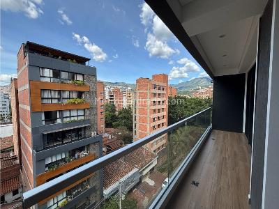 Apartamento de 3 alcobas en venta en Conquistadores, Medellín, 120 m² · foto 2 de 20