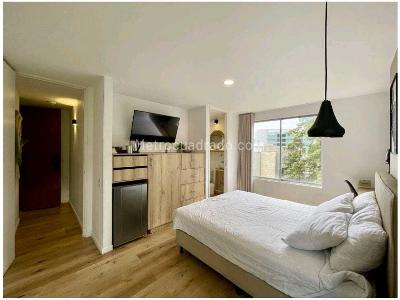Apartamento de 2 alcobas en venta en El Poblado Milla De Oro, Medellín, 63 m² · foto 4 de 11