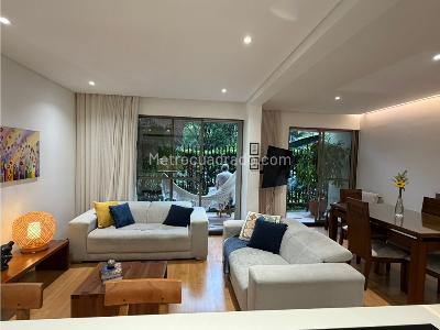 Apartamento en venta en Loma De Los Bernal, Medellín · foto 2 de 20