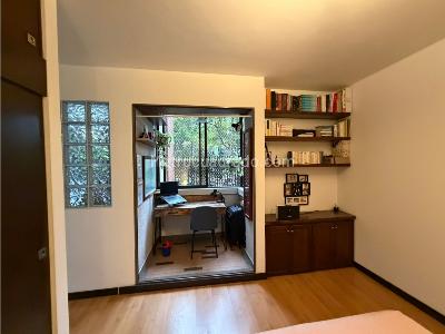 Apartamento en venta en Loma De Los Bernal, Medellín · foto 14 de 20