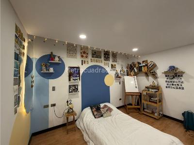 Apartamento en venta en Loma De Los Bernal, Medellín · foto 19 de 20