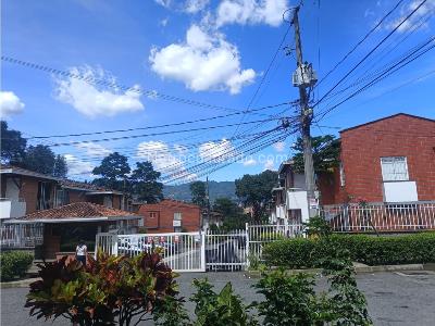 Casa en venta en Yarumito, Itagüí · foto 17 de 18