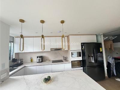 Apartamento en venta en Loma Del Chocho, Envigado · foto 6 de 11