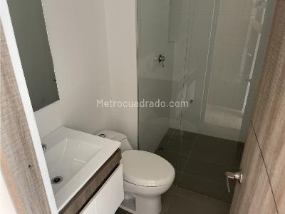 Apartamento de 3 alcobas en venta en Loma De Las Brujas, Envigado, 205 m² · foto 6 de 14