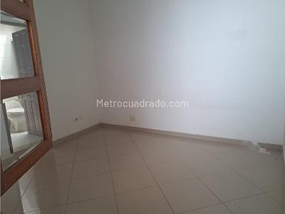 Casa de 4 alcobas en venta en El Velodromo, Medellín, 212 m² · foto 20 de 20