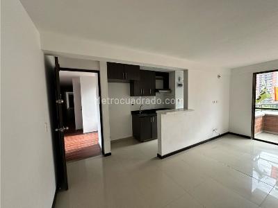 Apartamento de 3 alcobas en venta en San Jose, Sabaneta, 56 m² · foto 9 de 20