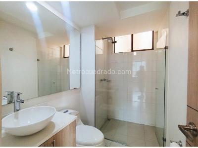 Apartamento de 2 alcobas en venta en San Jose, Sabaneta, 98 m² · foto 10 de 16