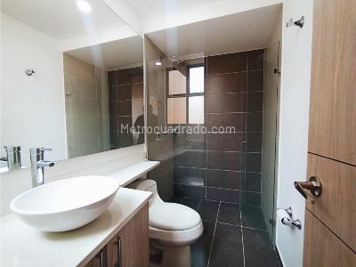 Apartamento de 2 alcobas en venta en San Jose, Sabaneta, 98 m² · foto 11 de 16