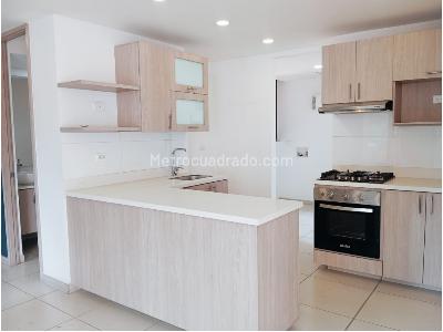 Apartamento de 2 alcobas en venta en San Jose, Sabaneta, 98 m² · foto 3 de 16