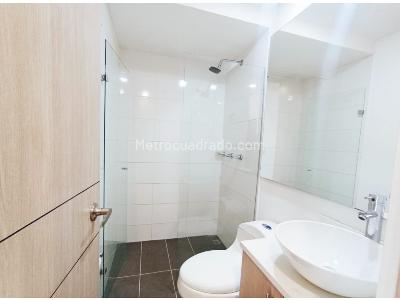 Apartamento de 2 alcobas en venta en San Jose, Sabaneta, 98 m² · foto 8 de 16