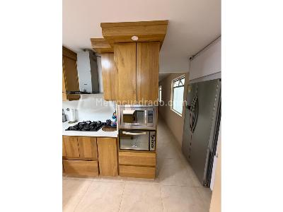 Apartamento de 3 alcobas en venta en Riachuelos, Itagüí, 122 m² · foto 4 de 20