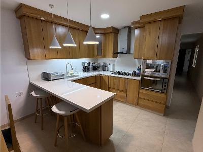 Apartamento de 3 alcobas en venta en Riachuelos, Itagüí, 122 m² · foto 6 de 20