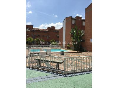 Casa de 5 alcobas en venta en Belen La Palma, Medellín, 140 m² · foto 2 de 15