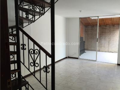 Casa de 5 alcobas en venta en Belen La Palma, Medellín, 140 m² · foto 9 de 15