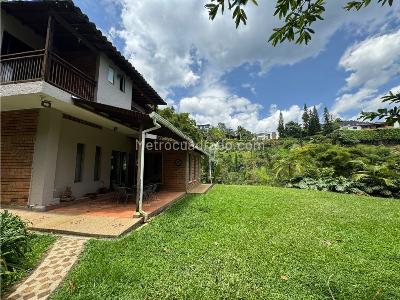 Casa de 5 alcobas en venta en La Doctora, Sabaneta, 1700 m² · foto 3 de 20
