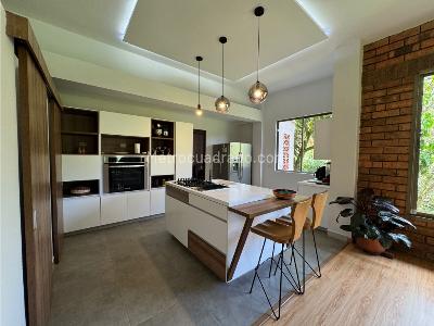 Casa de 5 alcobas en venta en La Doctora, Sabaneta, 1700 m² · foto 12 de 20