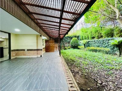 Casa de 3 alcobas en venta en Loma Benedictinos, Envigado, 274 m² · foto 5 de 20
