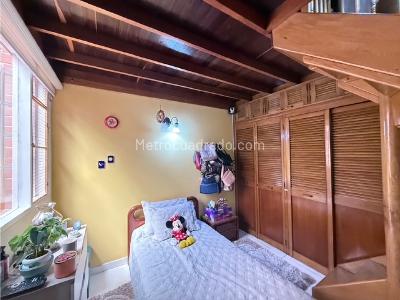 Casa de 4 alcobas en venta en Las Lomas 2, Medellín, 187 m² · foto 10 de 20