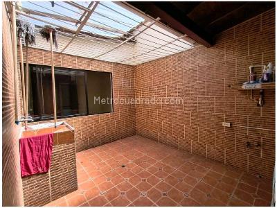 Apartamento en venta en Florida Nueva, Medellín · foto 11 de 18