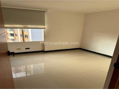 Apartamento de 2 alcobas en venta en El Poblado, Medellín, 90 m² · foto 5 de 17
