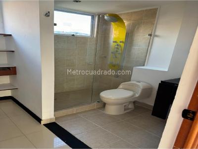 Apartamento de 2 alcobas en venta en El Poblado, Medellín, 90 m² · foto 11 de 17