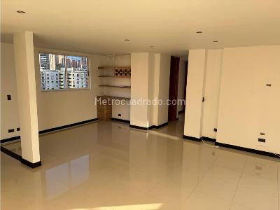 Apartamento de 2 alcobas en venta en El Poblado, Medellín, 90 m² · foto 12 de 17