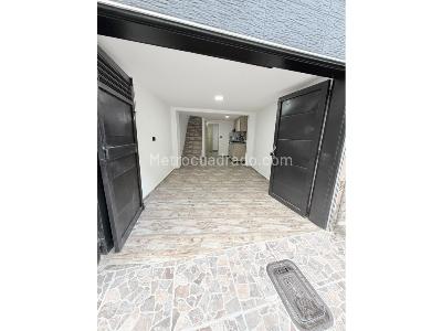 Casa de 3 alcobas en venta en Belen Las Violetas, Medellín, 80 m² · foto 9 de 15